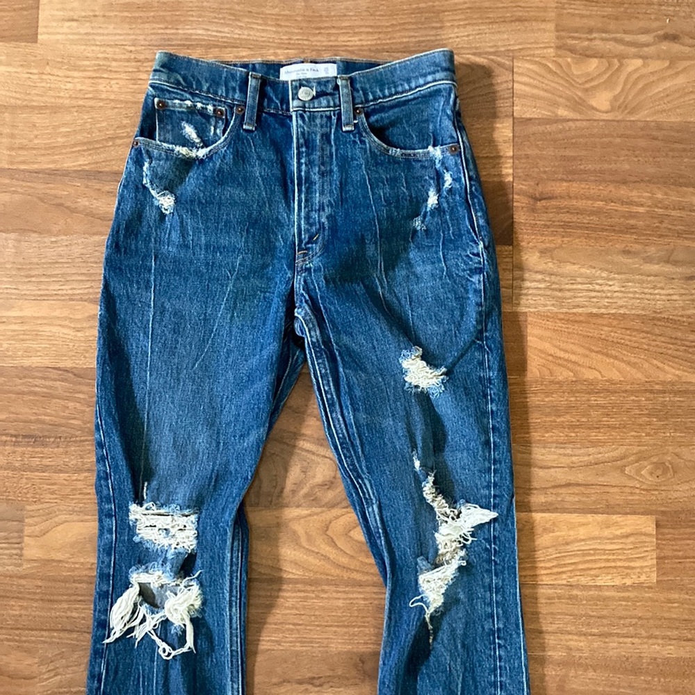 Dark blue Abercrombie The Mom High Rise jeans